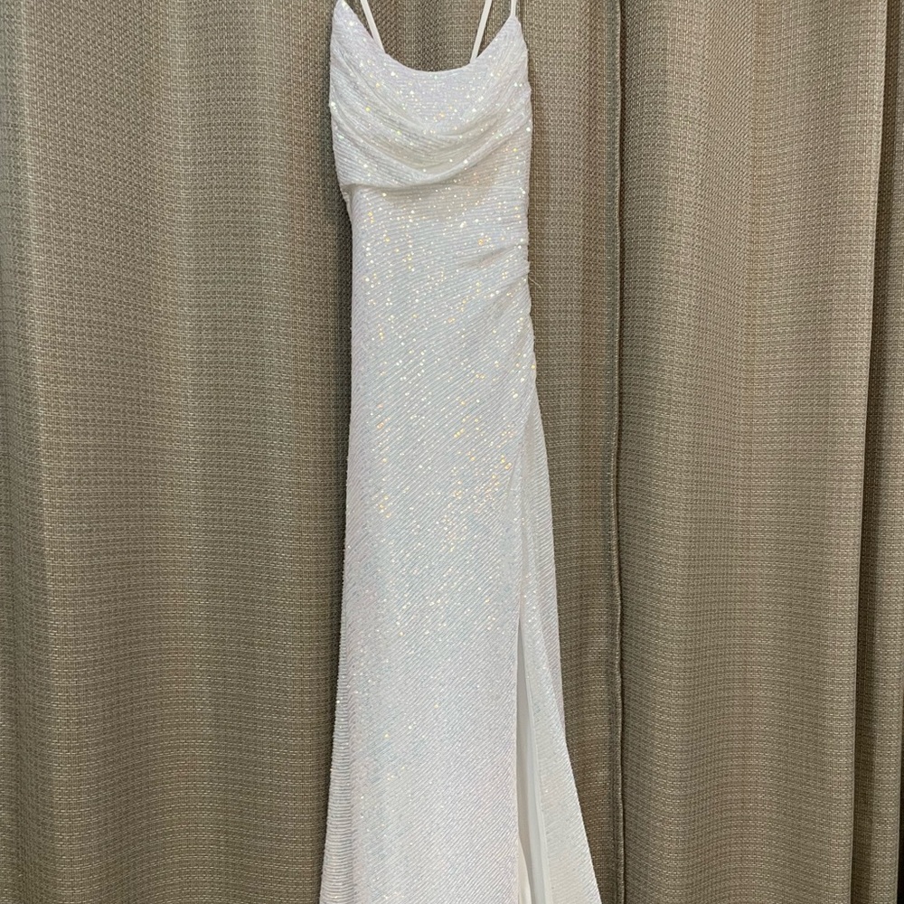 NWT. Lovely White Iridescent Sequin Dress